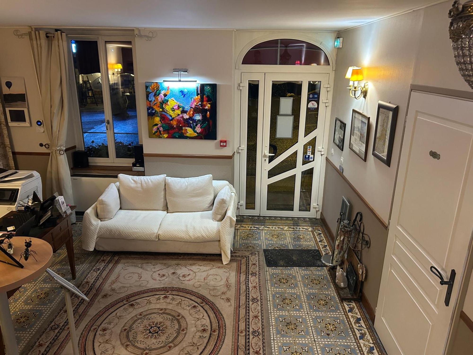 Hotel De La Loire Saint-Satur Exterior photo